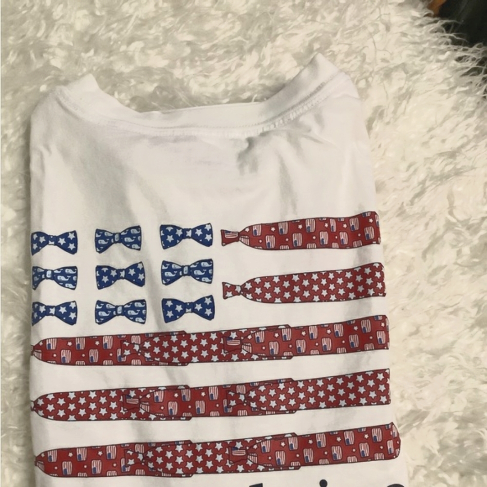 Vineyard Vines Boy’s patriotic flag tee shirt